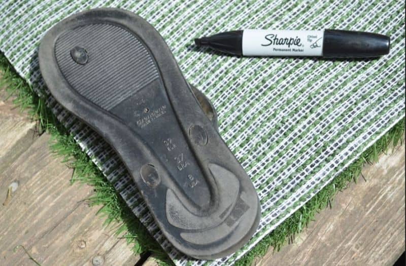 cutting Grass Flip Flops shoes tutorial