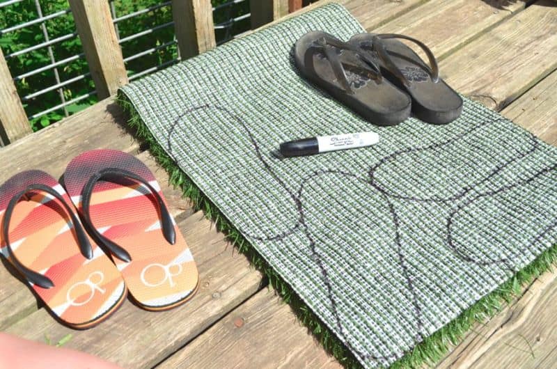 how to pattern Grass Flip Flops Tutorial