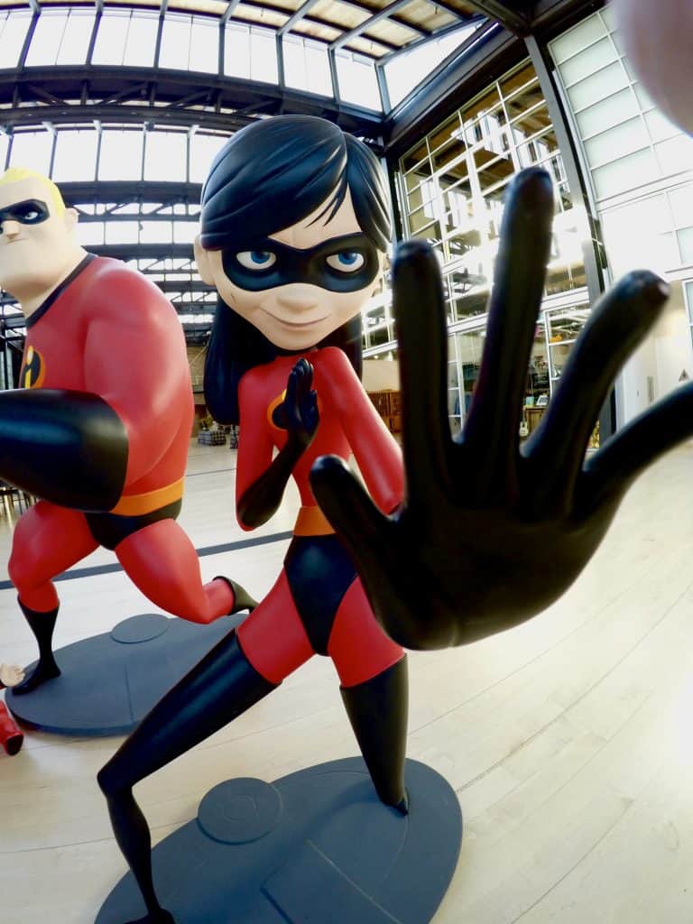 Violet Incredibles statue