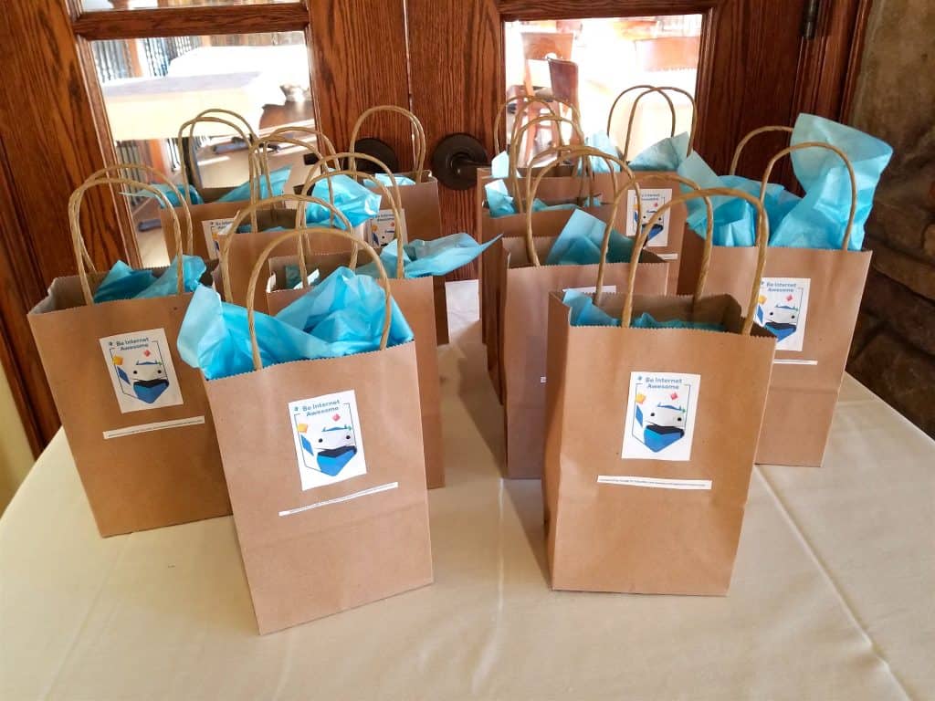 goodie gift bags at dinner event