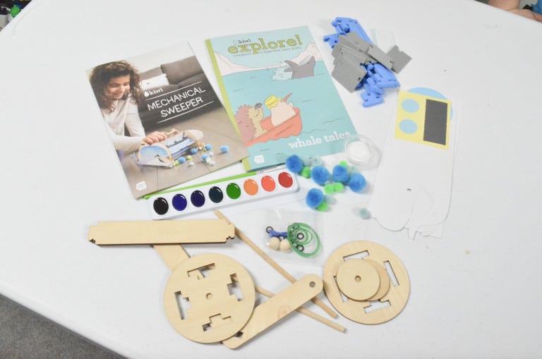 Kiwi Crate STEM Activity Subscription Box for Kids + KiwiCo Options