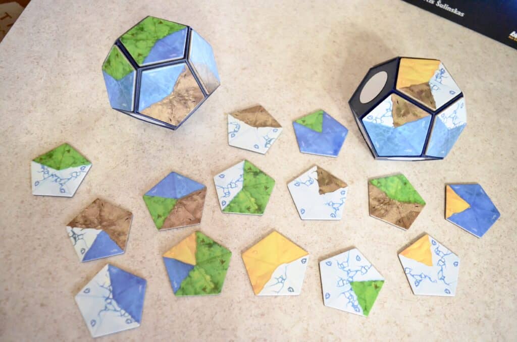 magnetic tiles for planet core game